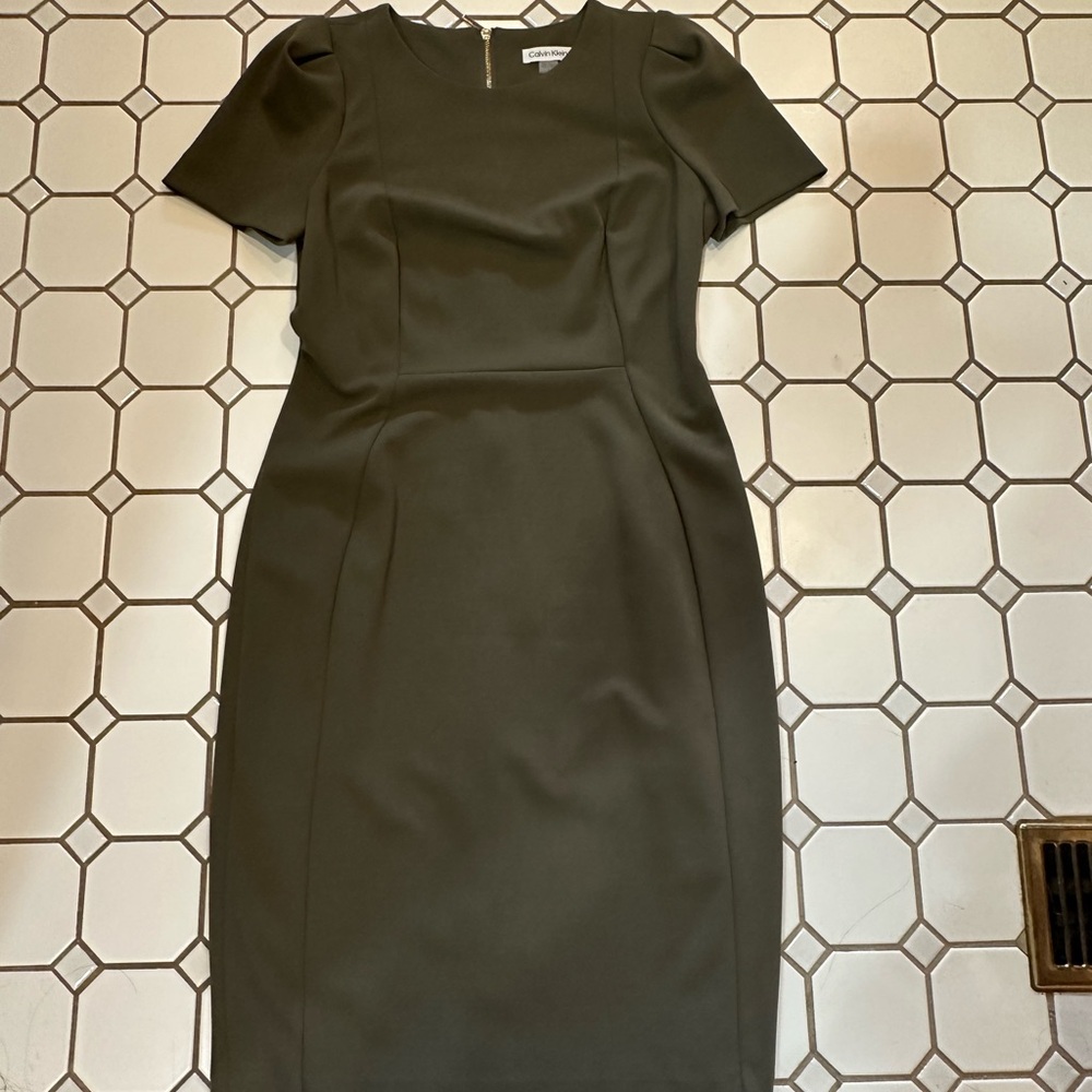 Calvin Klein Olive Green Short Sleeve Sheath Dress 8
